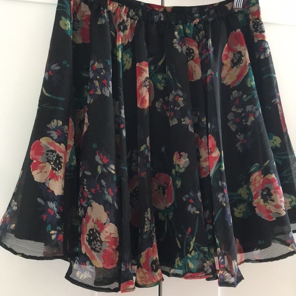 Polo RL Skirt - Picture 7 of 8